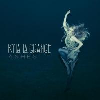 Kyla La Grange - Vampire Smile