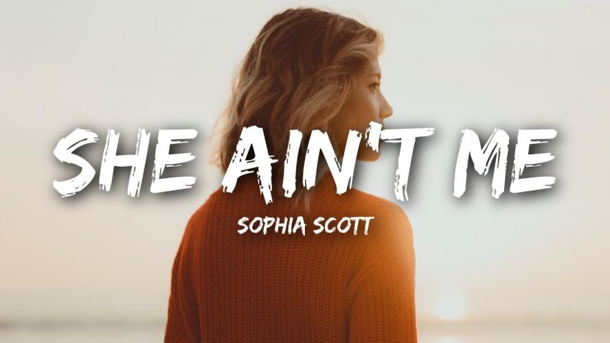 She Ain't Me-Single